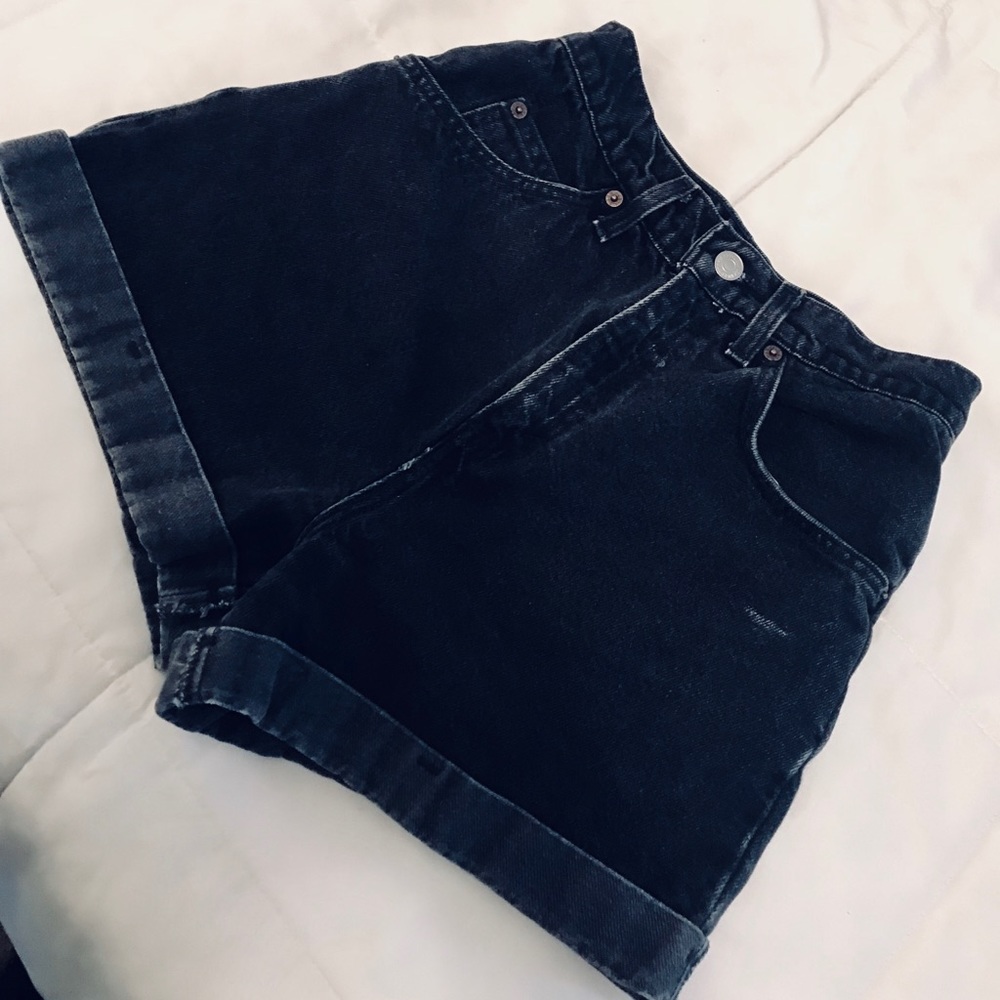 Levi’s high waisted shorts